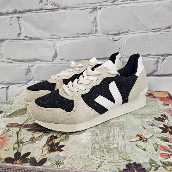 Veja Shoes - Veja Leather and Wool Low Top Sneakers